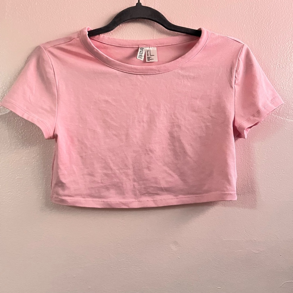 H&M• Crop Top